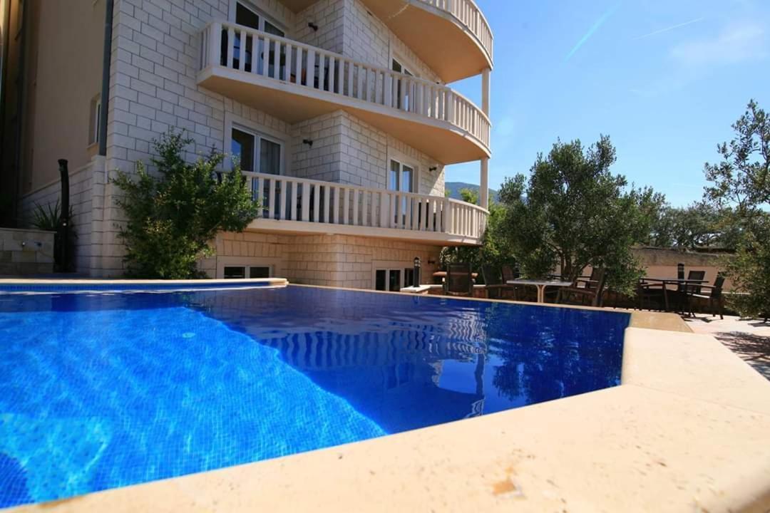 Hotel Villa Dzamonja Bol Exteriör bild